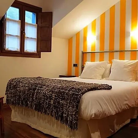 Hotel Lagos De Saliencia 3*